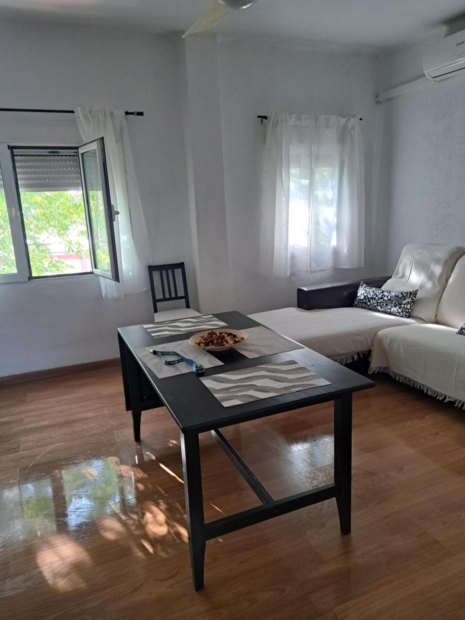 Ole Triana Apartment Seville Luaran gambar